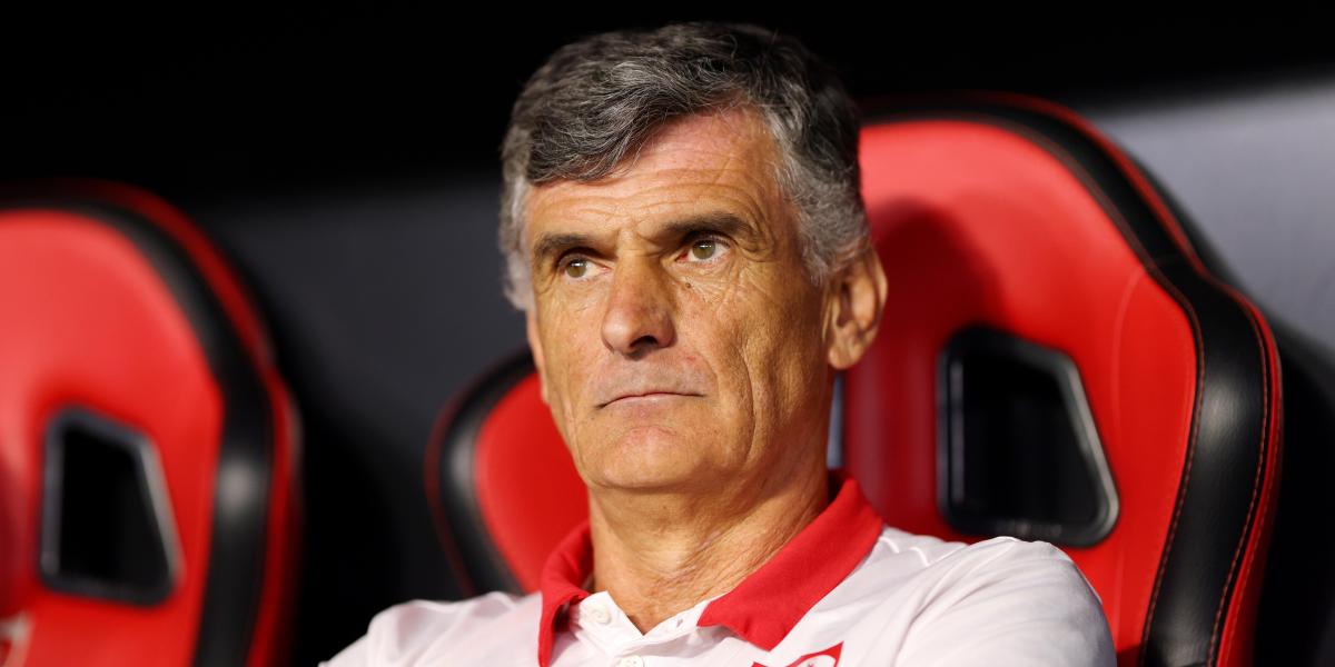 El Sevilla se reúne para decidir el futuro de Mendilibar