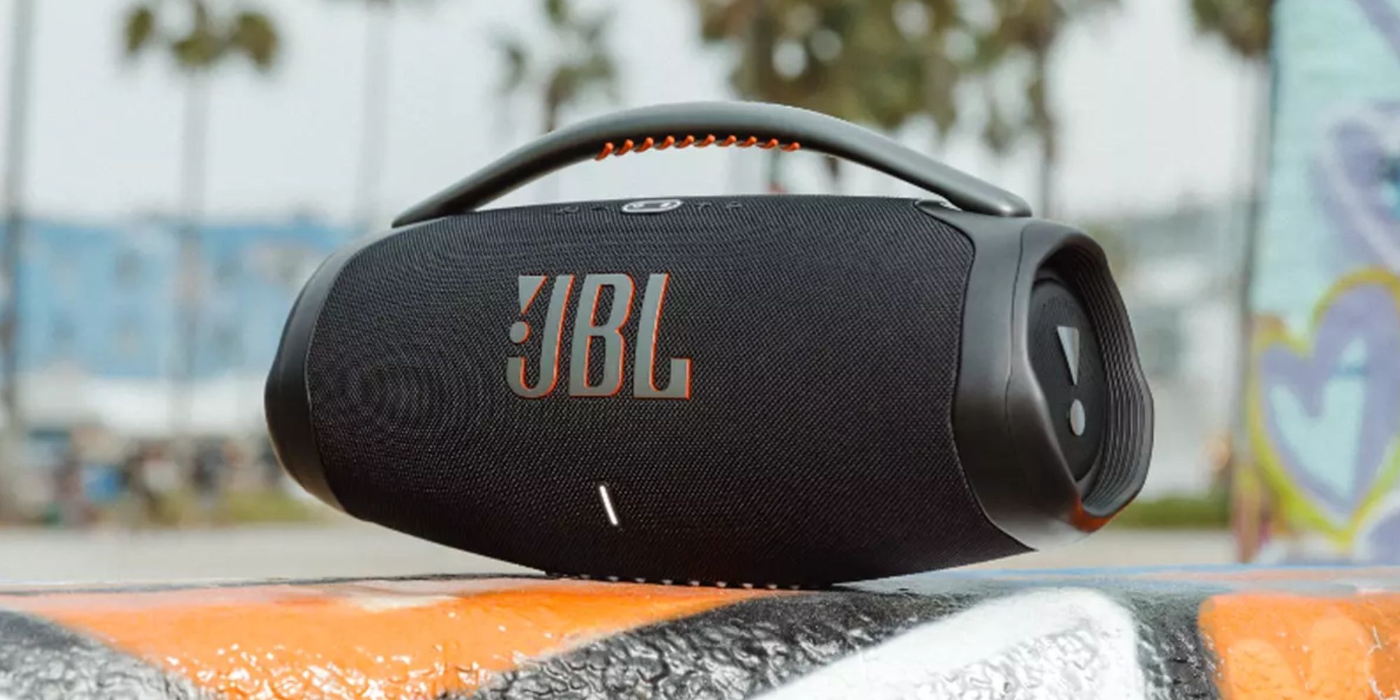 El altavoz Boombox 3 resistente al agua de JBL tiene un descuento de $ 100 justo a tiempo para la temporada de playa