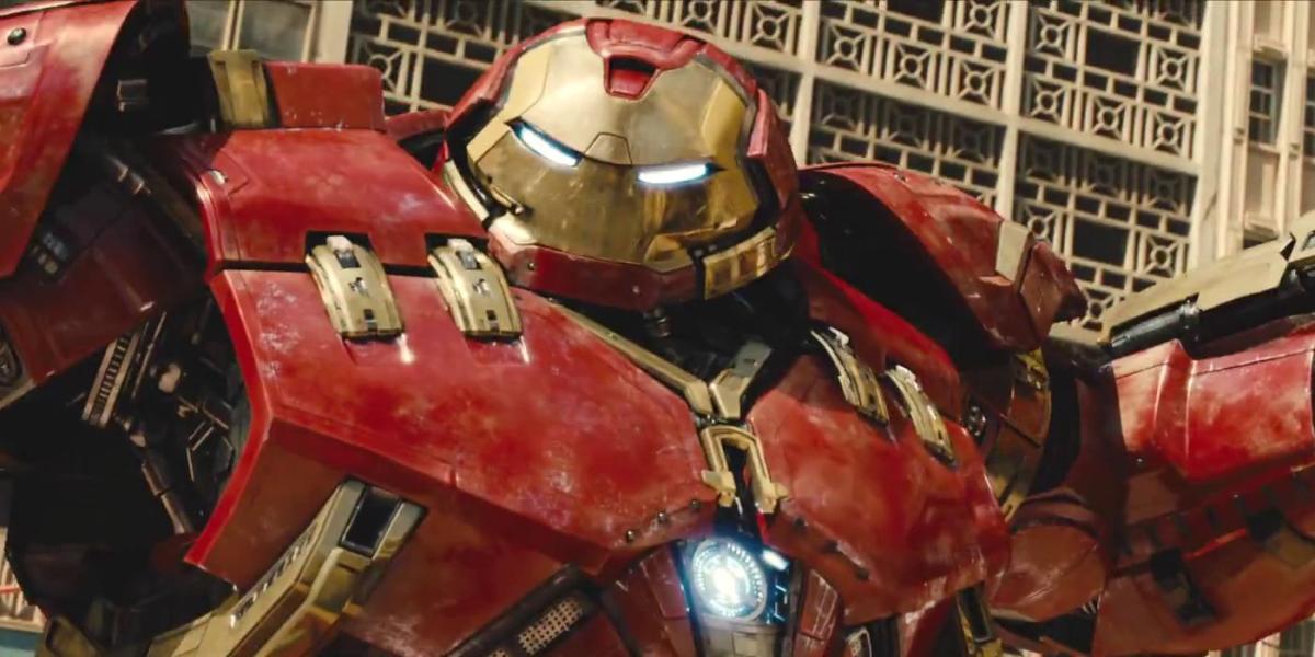 El cosplay gigante de Hulkbuster desata la armadura más intimidante de Iron Man