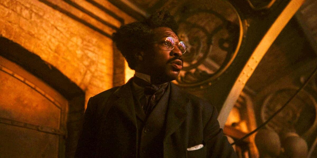 El equipo legal de Jonathan Majors acusado de realizar trucos publicitarios en medio de un caso de violencia doméstica en curso