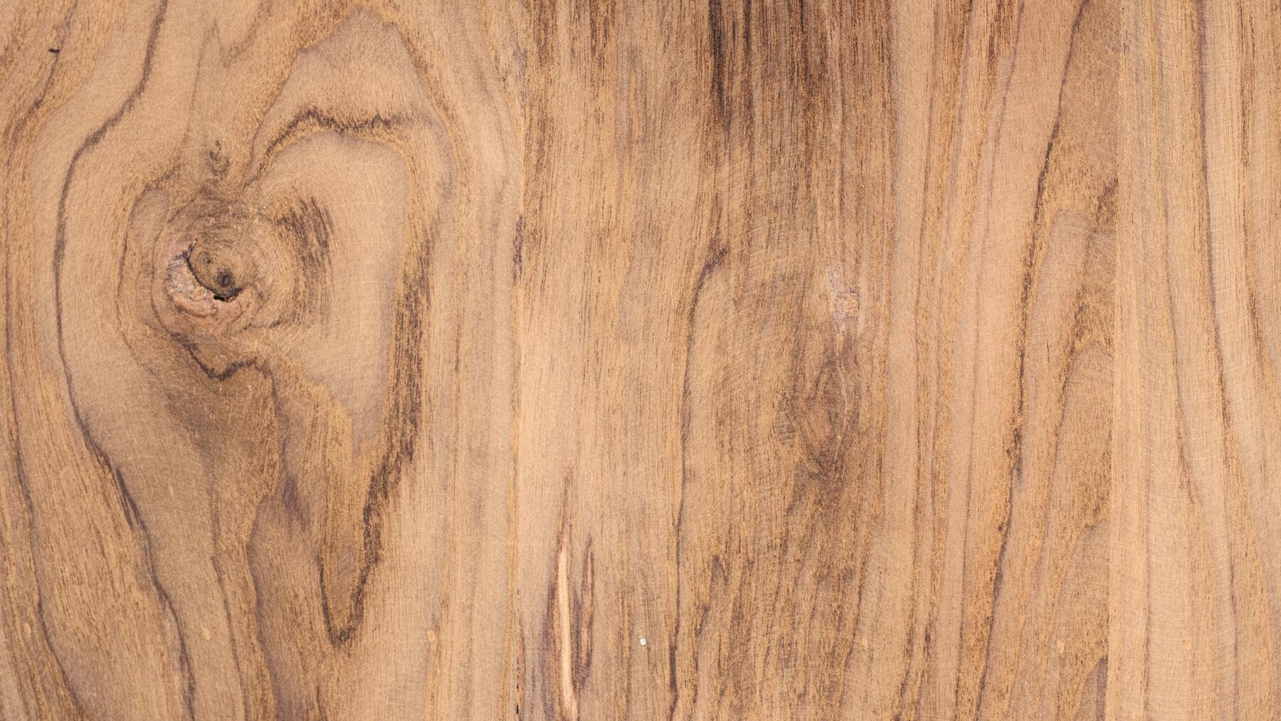 El ingrediente milagroso que está en tu cocina y dejará tus puertas de madera como nuevas