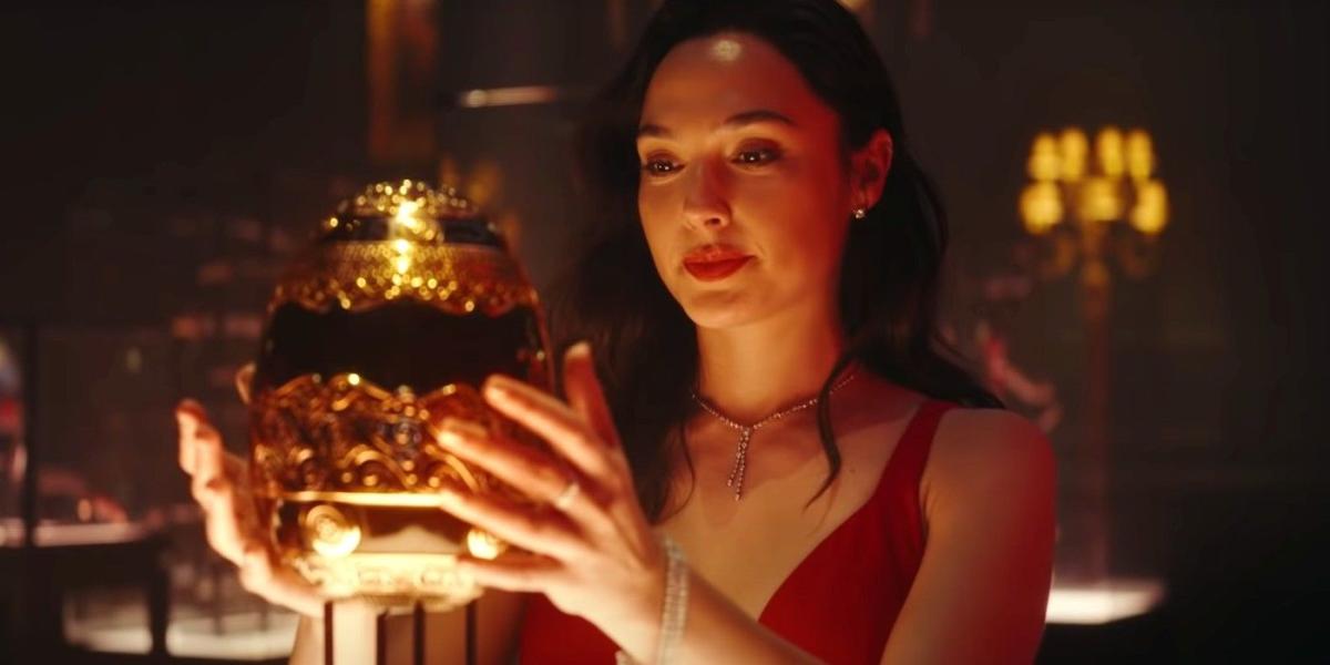 Gal Gadot vence a The Rock y Ryan Reynolds en el primer clip de Red Notice