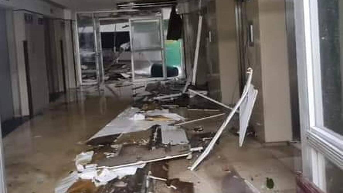 Huracán Otis atemoriza a pacientes en camilla en Guerrero