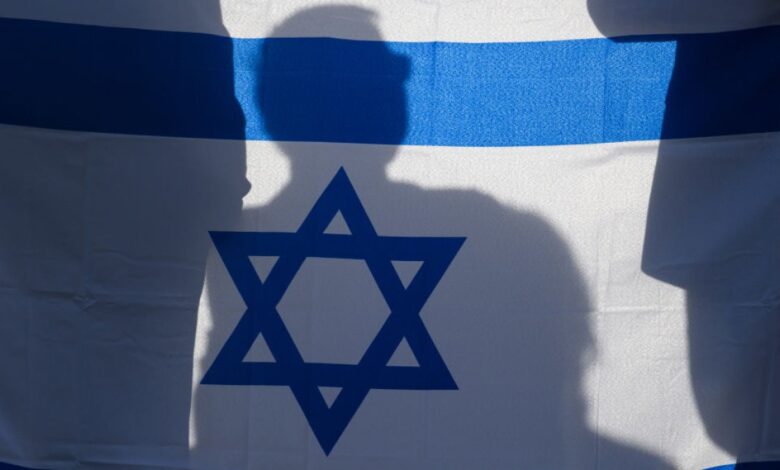 Israelíes desesperados por venir a EEUU preguntan por el sistema que les facilita viajar sin visa