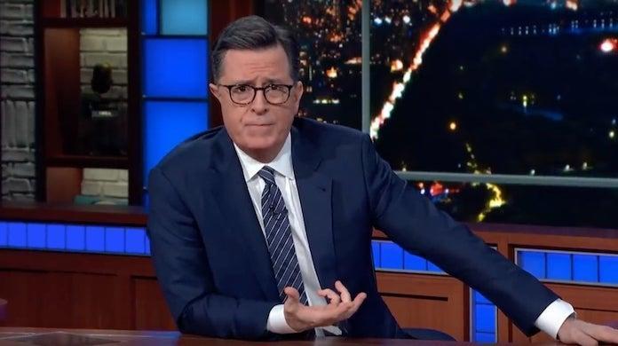 Los presentadores nocturnos regresan a la televisión con una gran cantidad de chistes de escritores