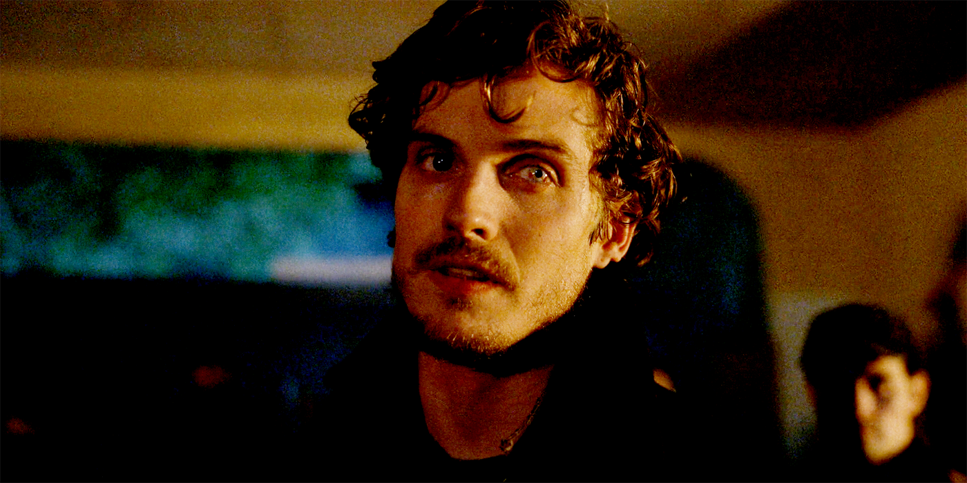 Los showrunners de Fear The Walking Dead responden a las teorías sobre Troy y la madre de su hija