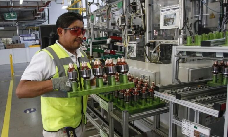 México ofrece incentivos fiscales para impulsar inversiones por "nearshoring"
