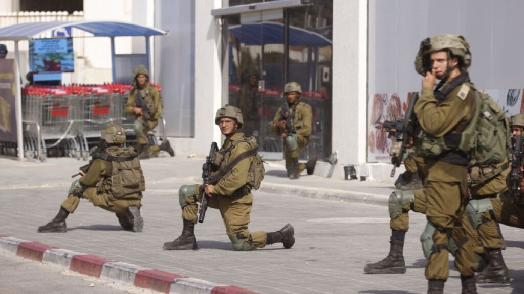 Netanyahu llama a los palestinos a abandonar Gaza ante inminente ofensiva contra Hamas