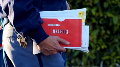 Netflix celebra la era del alquiler de DVD con un vídeo nostálgico mientras envía los últimos sobres rojos