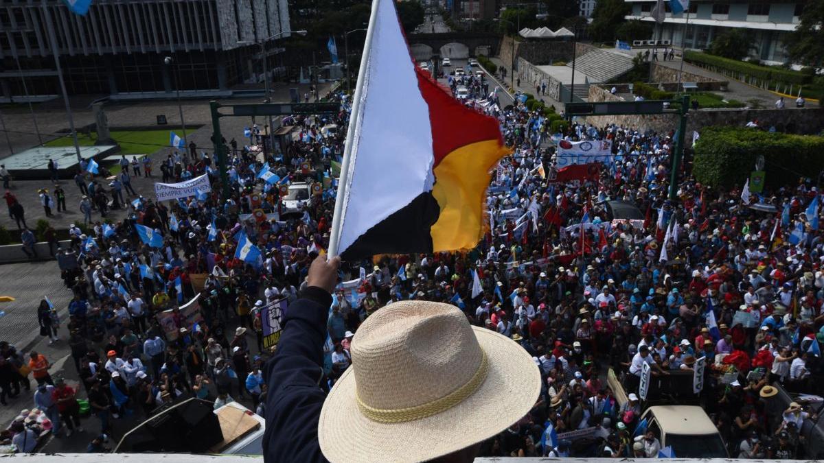 Protestas en Guatemala son un cambio de paradigma político y cultural: periodista