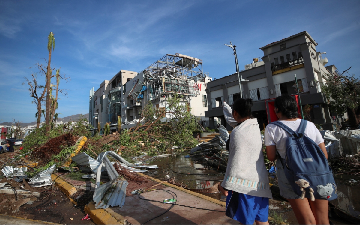 Telcel apoyará a clientes afectados por ‘Otis’ con servicios gratuitos: América Móvil | Video