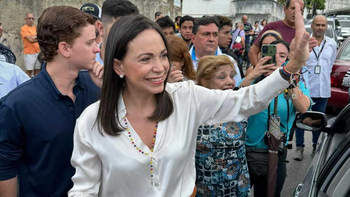 Tribunal de Venezuela suspende elección interna de la oposición