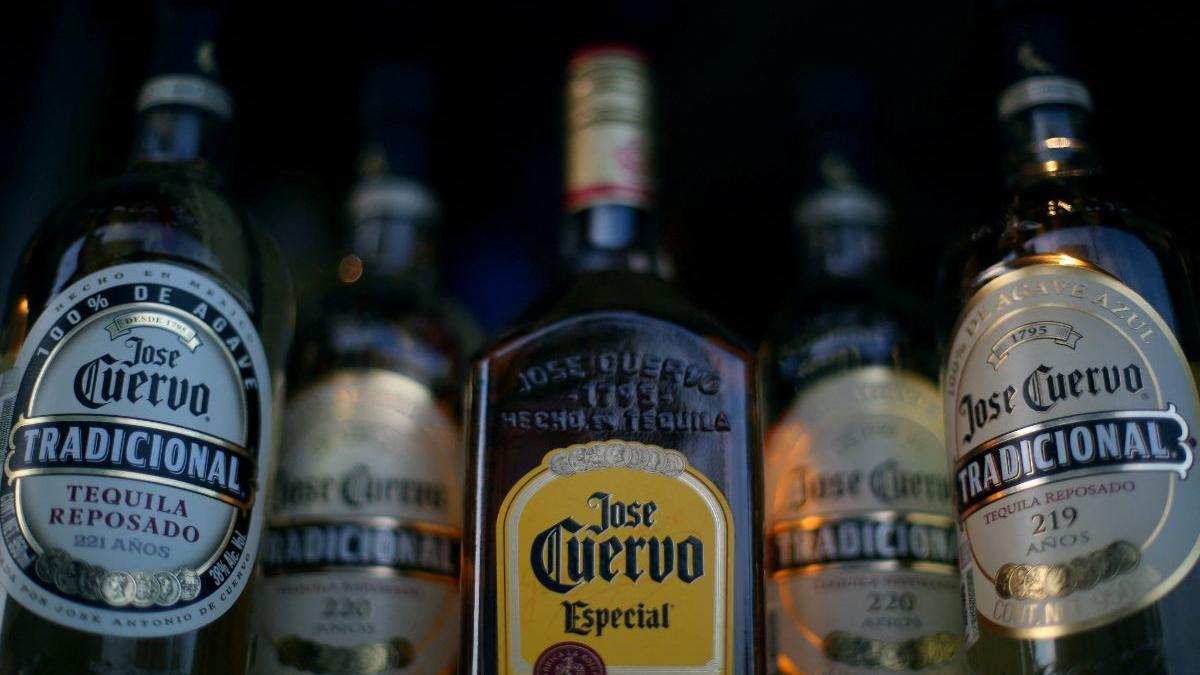 ¿Qué pasa con José Cuervo? Acciones de tequilera se desploman en la Bolsa