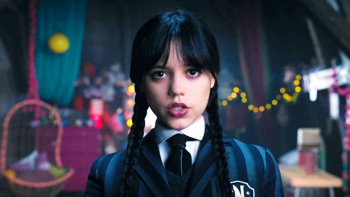 El cosplay del miércoles refleja el look de Jenna Ortega (e incluye algo)