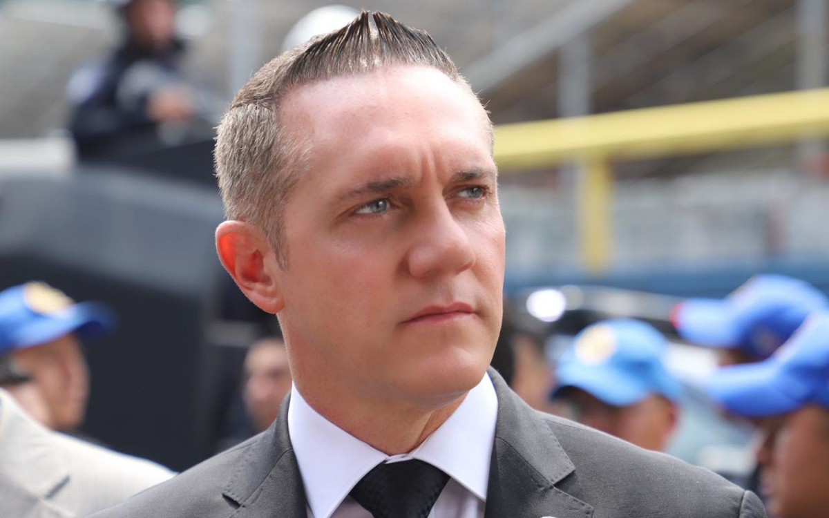 Adrián Rubalcava pide licencia para buscar jefatura de gobierno de CDMX