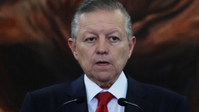 Colectivo demanda transparencia y justificación de renuncia de Zaldívar a SCJN