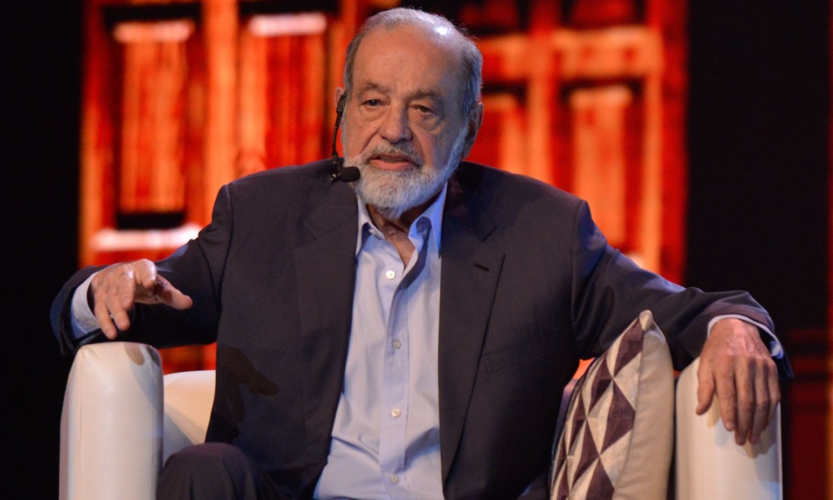 Condusef alerta sobre video falso donde Slim invita a 'invertir'