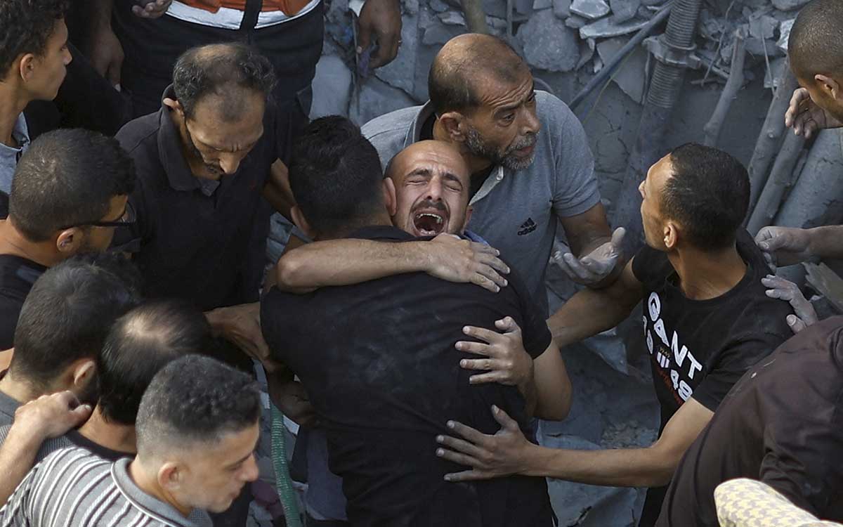 Decenas de muertos en ataque israelí a campo de refugiados Al Maghazi de Gaza