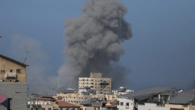 Decenas de muertos en bombardeo israelí contra escuela de la ONU en Gaza