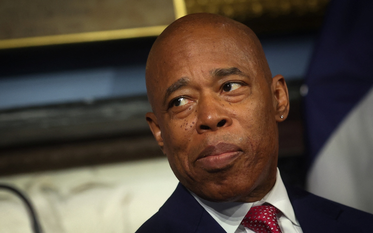 Demandan al alcalde de Nueva York, Eric Adams, por una presunta agresión sexual