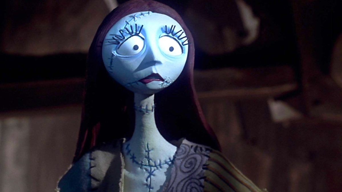 El cosplay de Pesadilla antes de Navidad de Sally y el Dr. Finkelstein cobra vida con detalles surrealistas