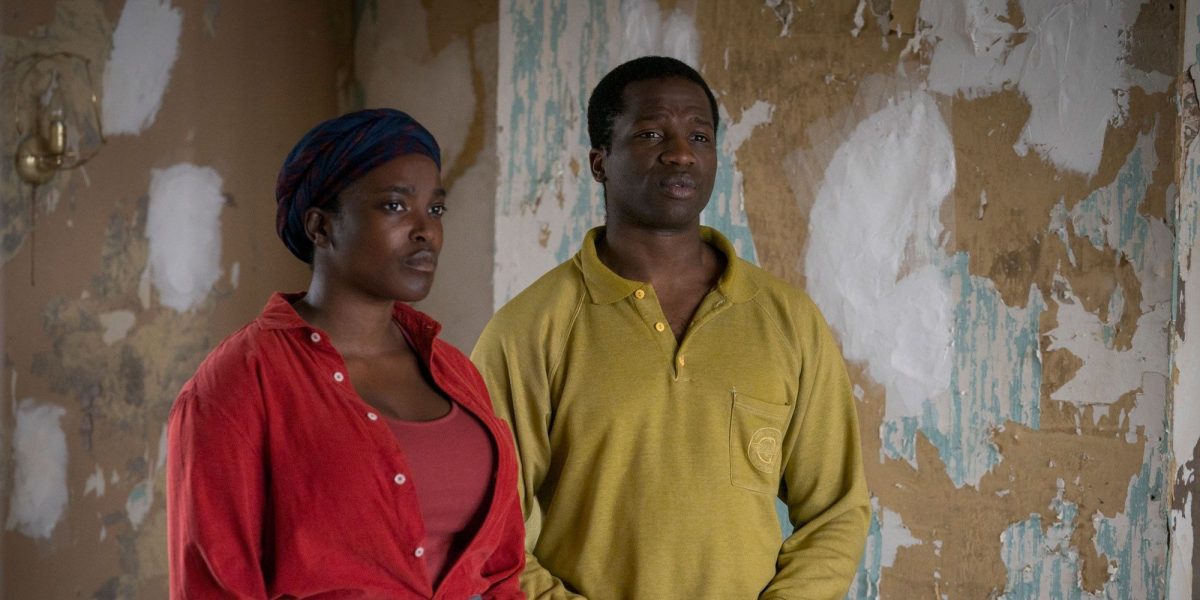 El tráiler de His House de Netflix presenta un giro interesante a las películas de casas encantadas