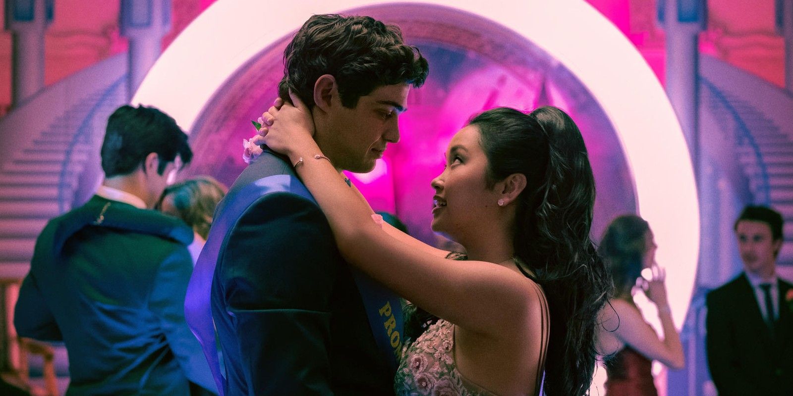 El tráiler de To All the Boys 3 muestra cómo termina la historia de Peter y Lara Jean