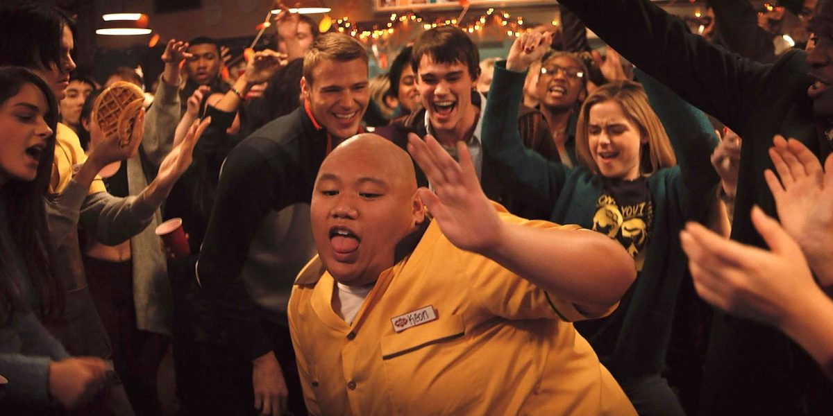 El tráiler de la película Let It Snow muestra la comedia romántica navideña juvenil de Netflix