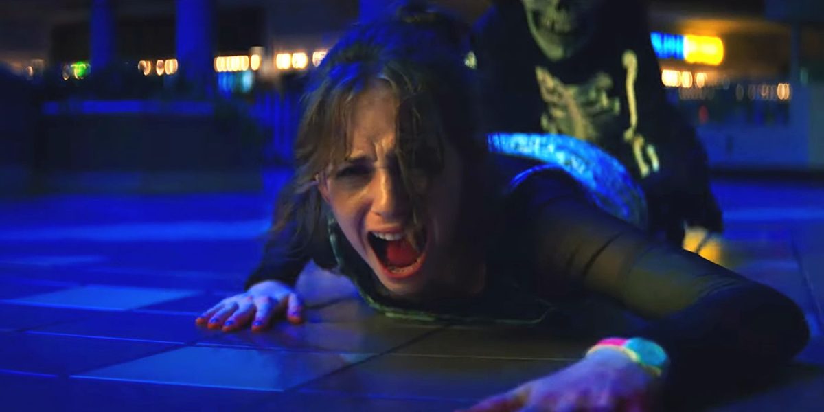 El tráiler de la trilogía Fear Street revela historias de terror ambientadas en 3 épocas diferentes