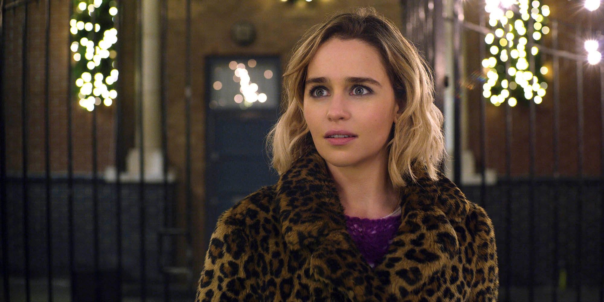 El tráiler internacional de Last Christmas esquiva la pregunta de Henry Golding