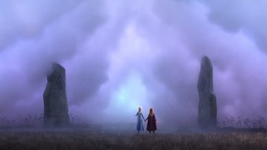 Elsa and Anna enter the Enchanted Forest in Frozen 2