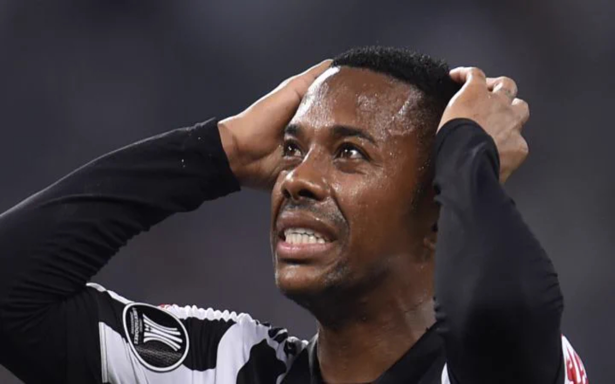 Fiscalía pide que Robinho cumpla en Brasil su condena por violación impuesta en Italia