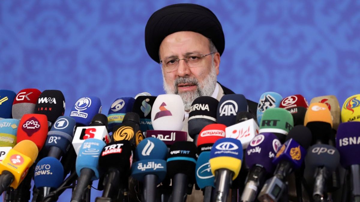 Irán pide declarar al Ejército israelí 'organización terrorista' y plantea armar a los palestinos