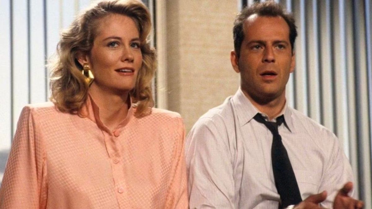 La comedia de situación de Bruce Willis que lo convirtió en una estrella antes de Die Hard finalmente se puede transmitir en casa