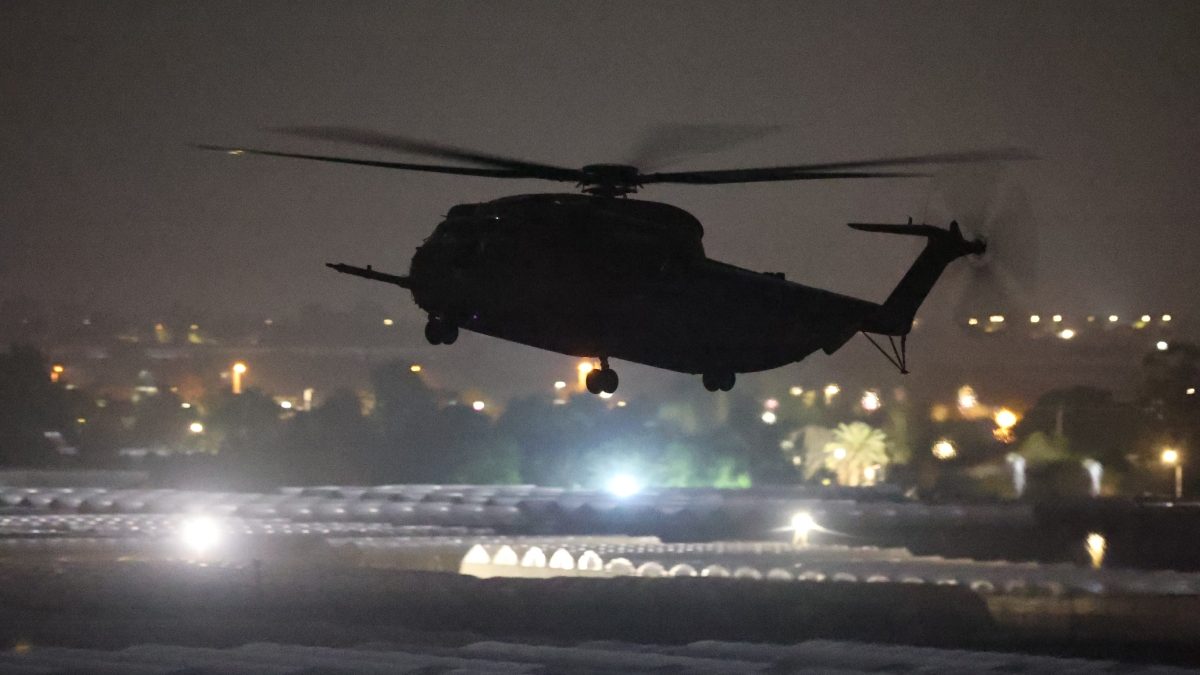 Llegan a Egipto primeros rehenes liberados por Hamás