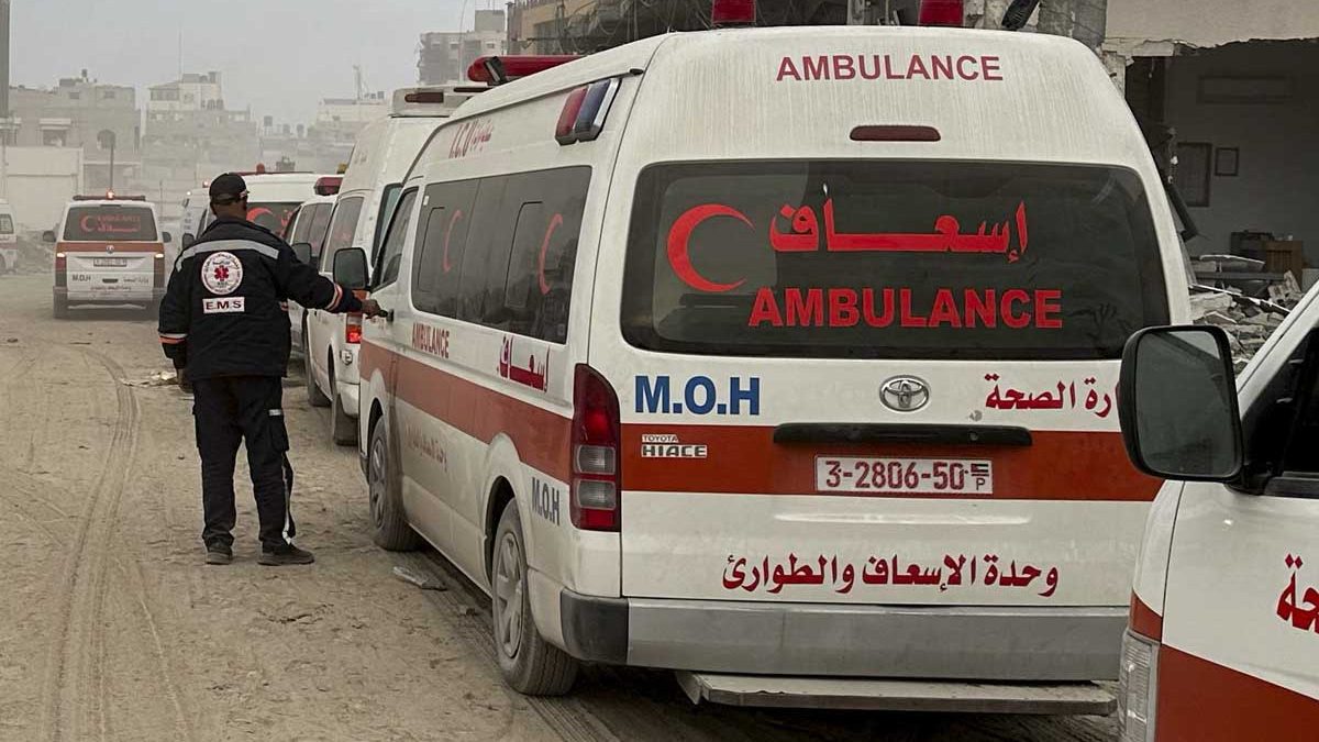 Media Luna Roja denuncia que tropas israelíes mataron a un granjero palestino en el tercer día de tregua en Gaza