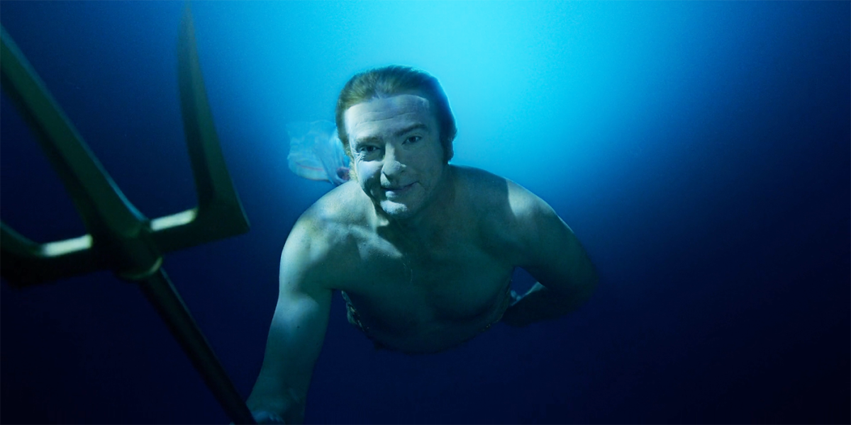 Nuestra bandera significa muerte La escena del tritón de la temporada 2 y el momento de Big Stede/Barbanegra abordados por el showrunner