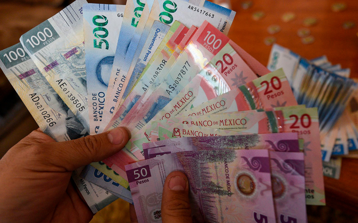 Peso mexicano gana por séptima jornada consecutiva