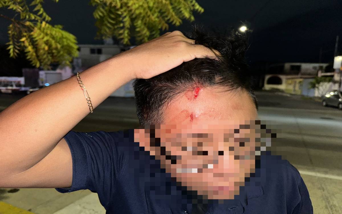 Policías golpean a periodistas en Veracruz | Video
