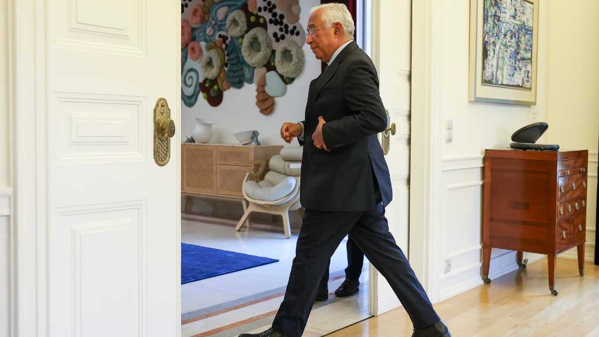 Primer ministro de Portugal renuncia por investigación por corrupción