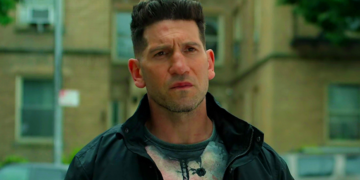 Punisher se pone su traje cómico en Bloody MCU Fan Art