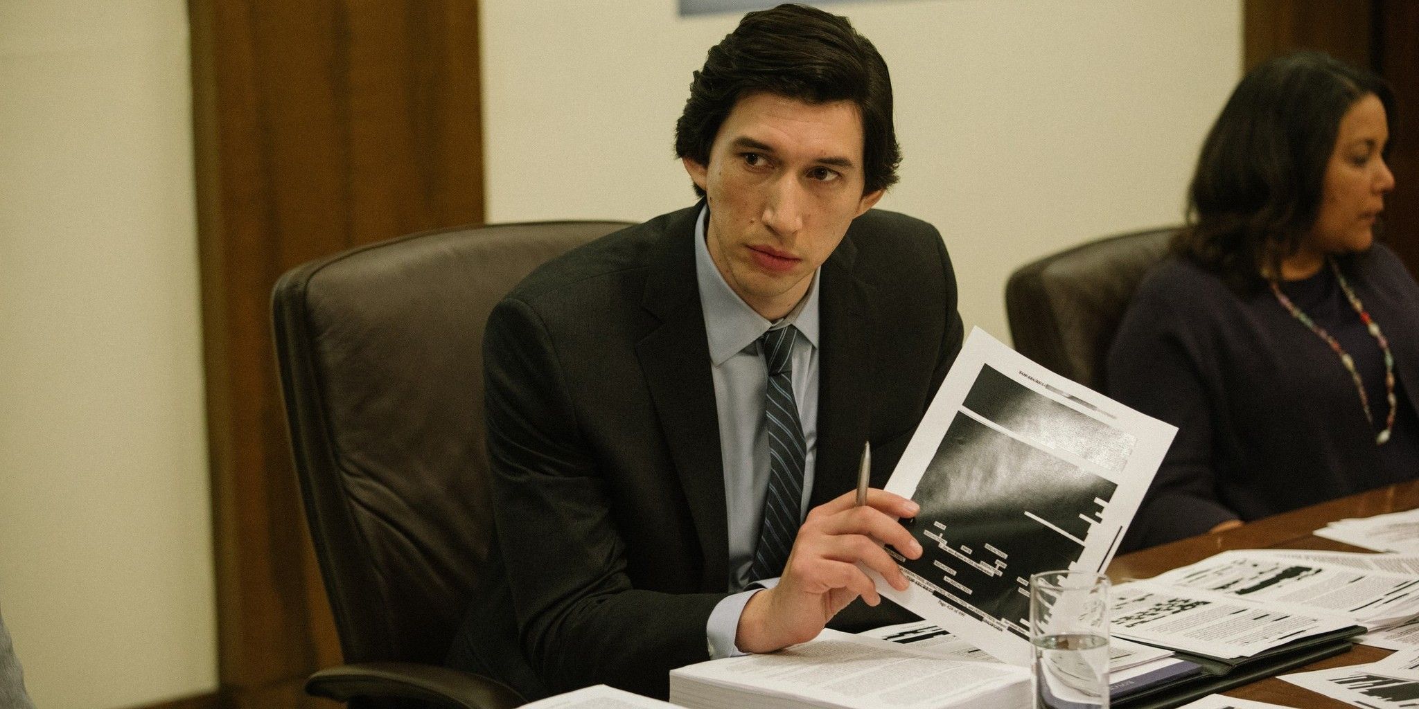 The Report Trailer: Adam Driver investiga a la CIA en un drama de historia real