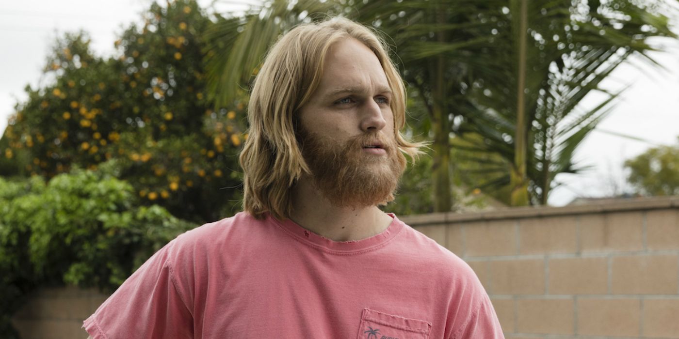 "¡Comencemos la revolución!": Wyatt Russell sueña con la tercera temporada de Lodge 49 después de la cancelación de AMC