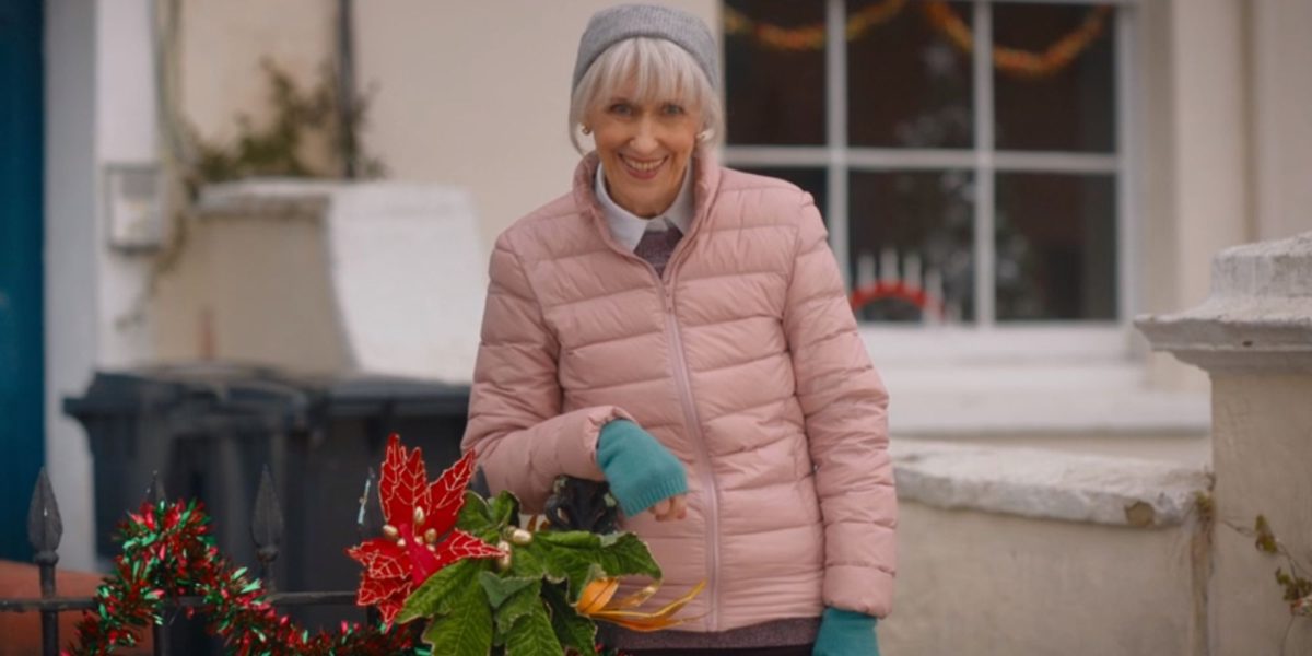 La actriz de Doctor Who's Mrs. Flood se burla de su misterioso papel