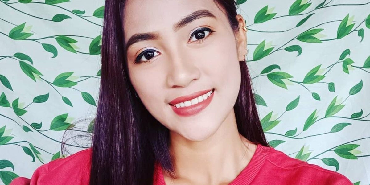 ¿Qué está haciendo Rose Vega después del debut de su prometido de 90 días (¿sigue modelando?)