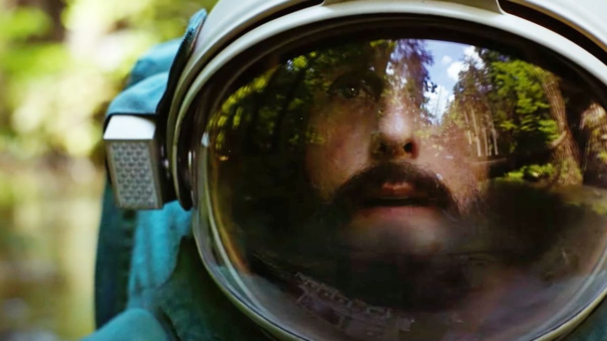 Adam Sandler está perdido en el espacio en el tráiler de Spaceman de Netflix
