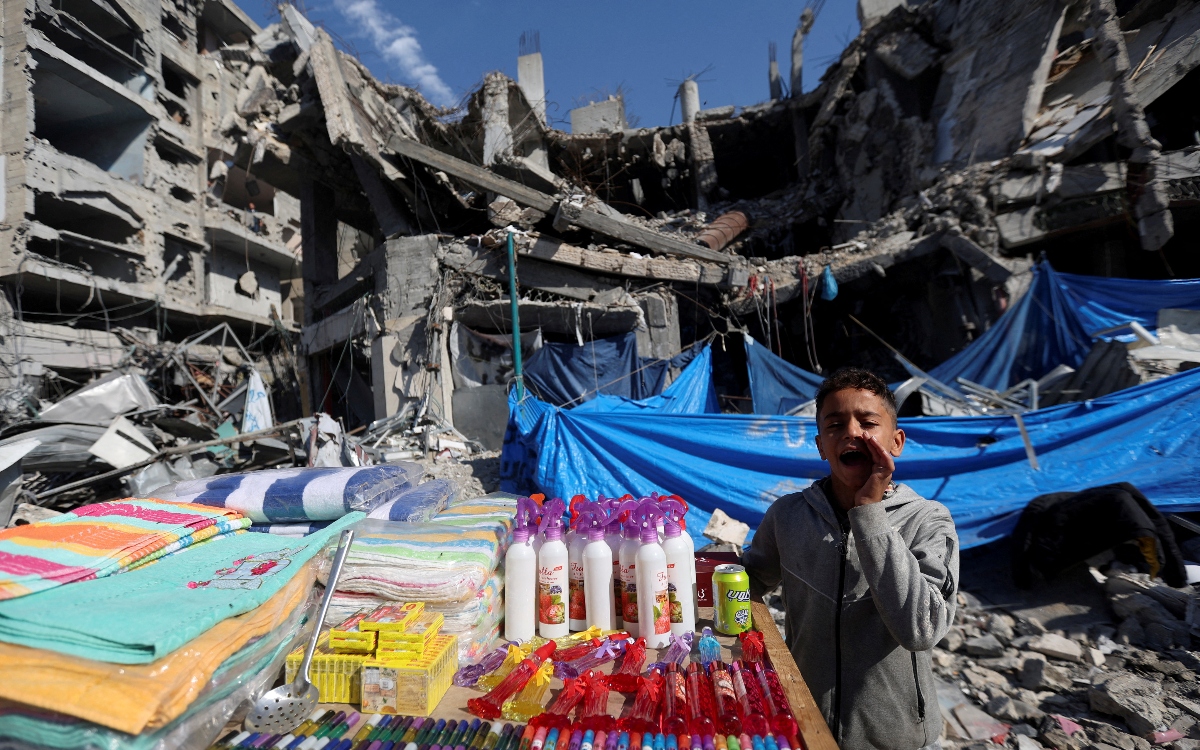 De vuelta a la zona de guerra: Palestinos desamparados regresan a Gaza durante la tregua | Fotos