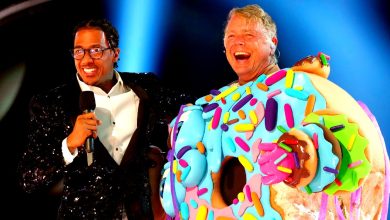 El cantante enmascarado cancela las entrevistas posteriores al final de John Schneider tras la amenaza contra Biden