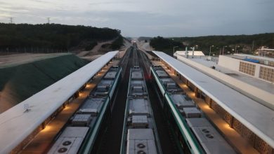 Inauguran megaobra ilegal y a medias: colectivo reprueba apertura de Tren Maya