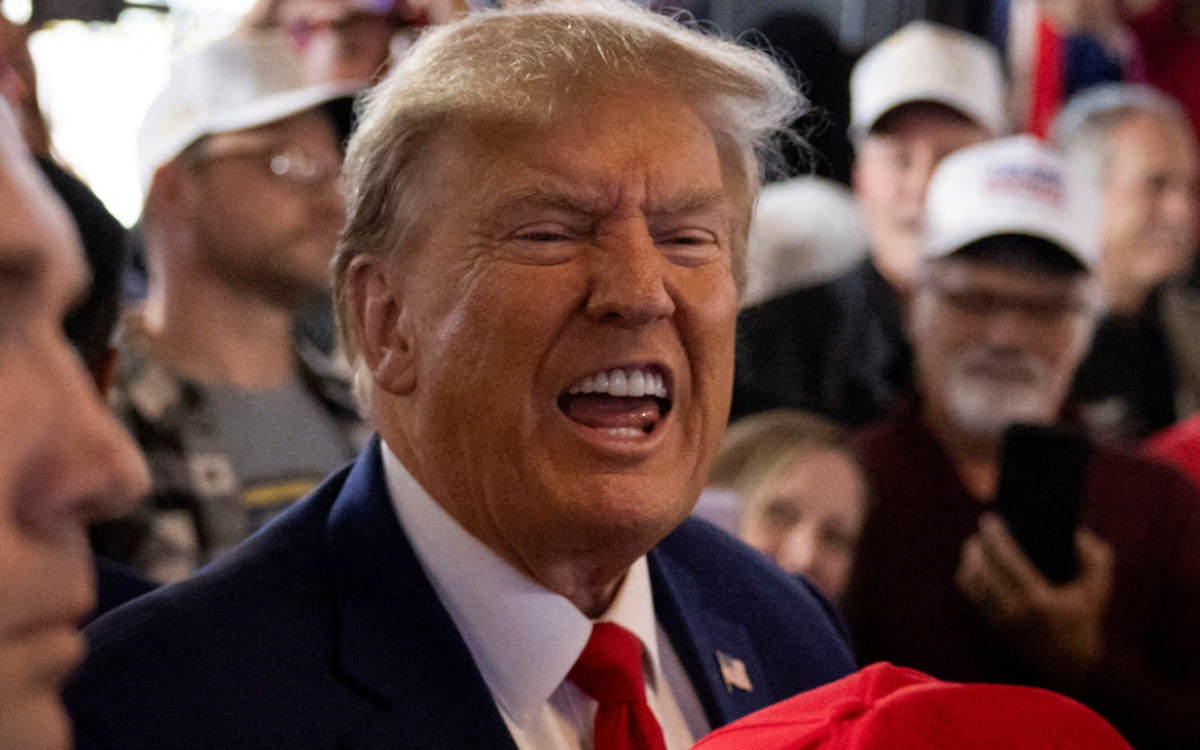 Jueza pausa el caso contra Trump por interferencia electoral en 2020